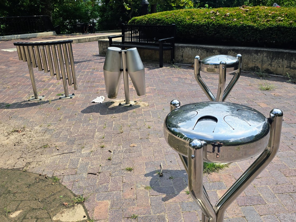 Park at Hercules Plaza