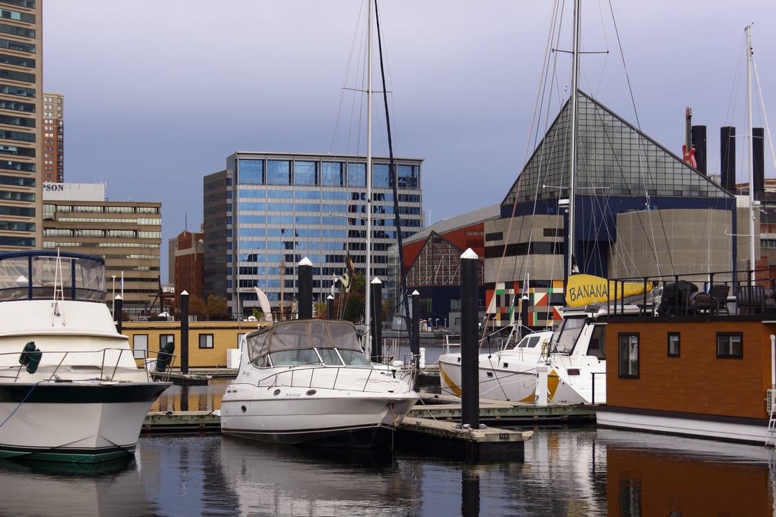 Baltimore-Inner-Harbor-Aquarium