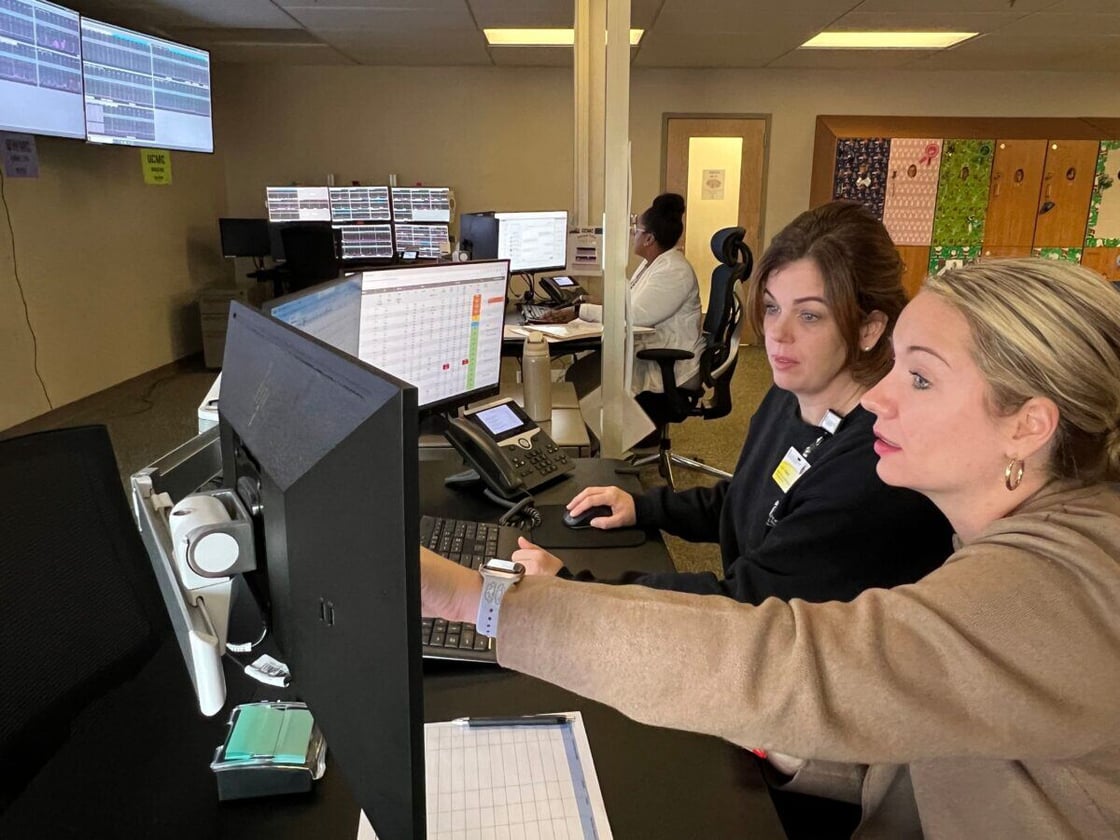 NEST-Image_NEST-nurses-monitoring-patient-1200x900