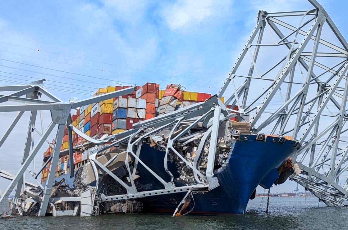 dali-containership-keybridgecollapse-baltimore2a-1200x794